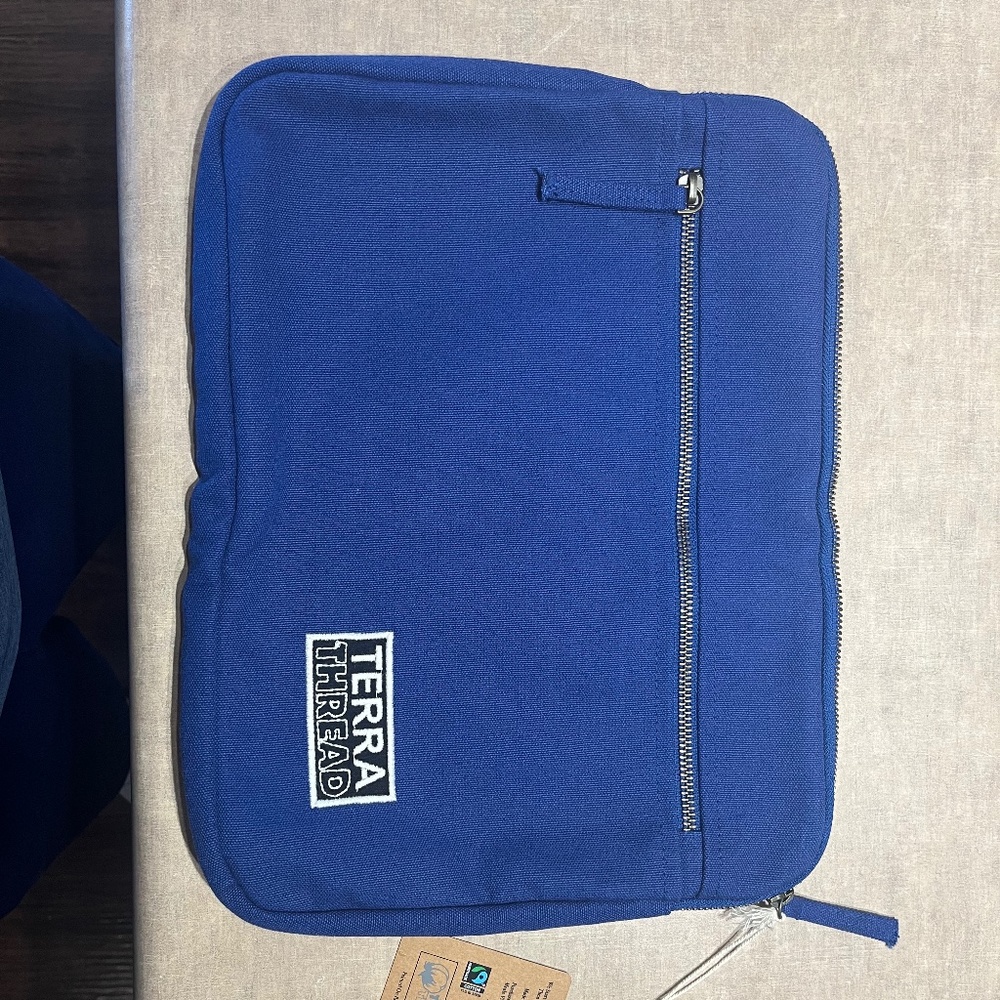 Terra thread laptop bag
